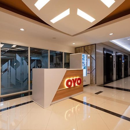 Oyo 2245 Apartment Grand Kamala Lagoon Bekasi Exterior photo
